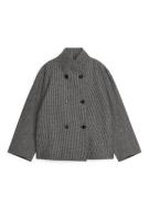 Arket Wolljacke mit Schalkragen Grau, Jacken in Größe 34. Farbe: Grey