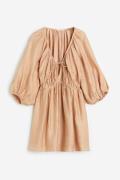 H&M Oversized Kleid aus Lyocellmix Beige, Alltagskleider in Größe L