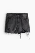 H&M Regular Denim Shorts Schwarz in Größe 38. Farbe: Black